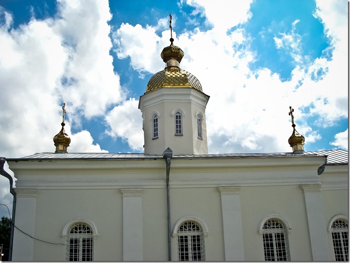 Дермань, Троїцький монастир